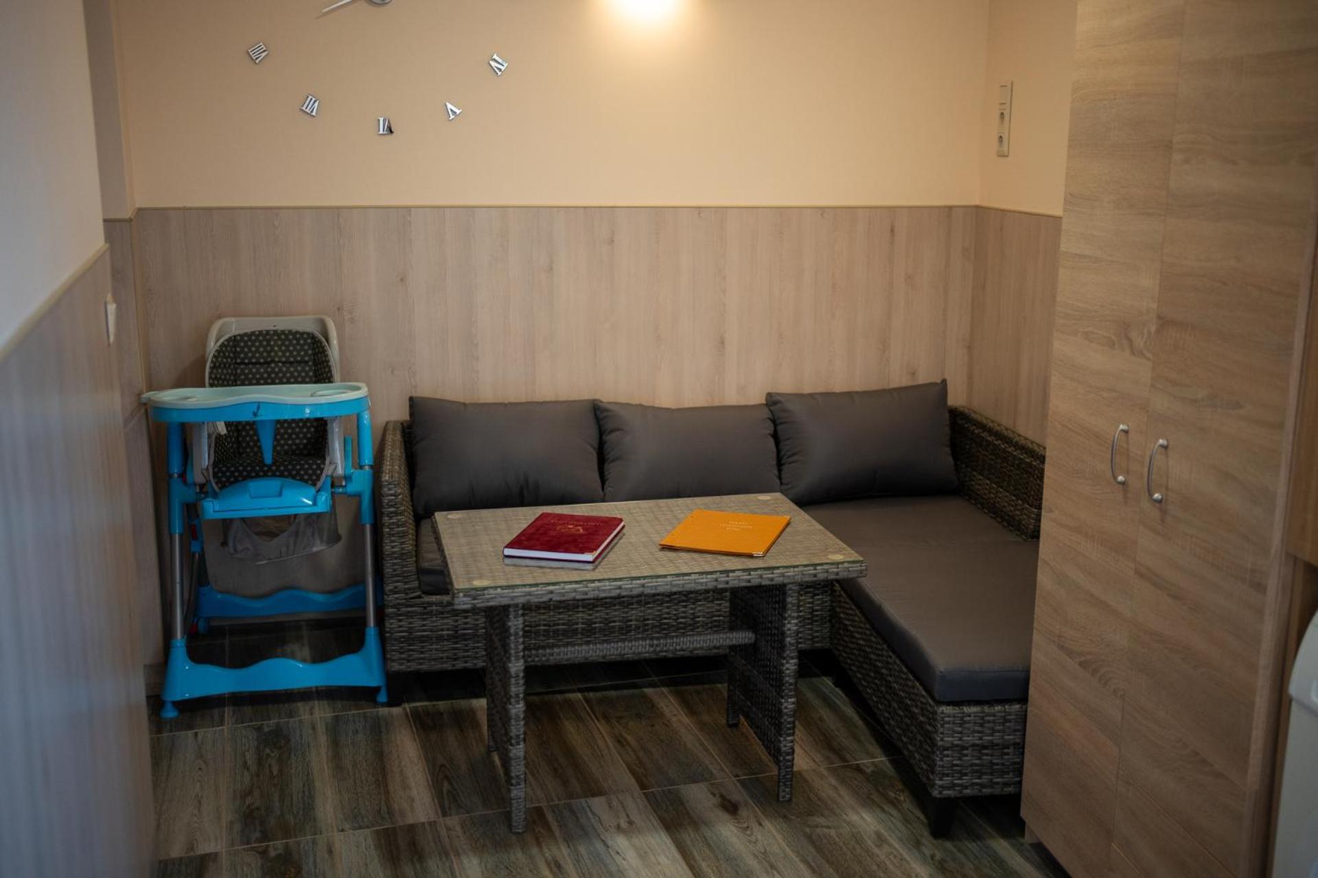 Holiday Apartmanhaz Gyula Exterior foto