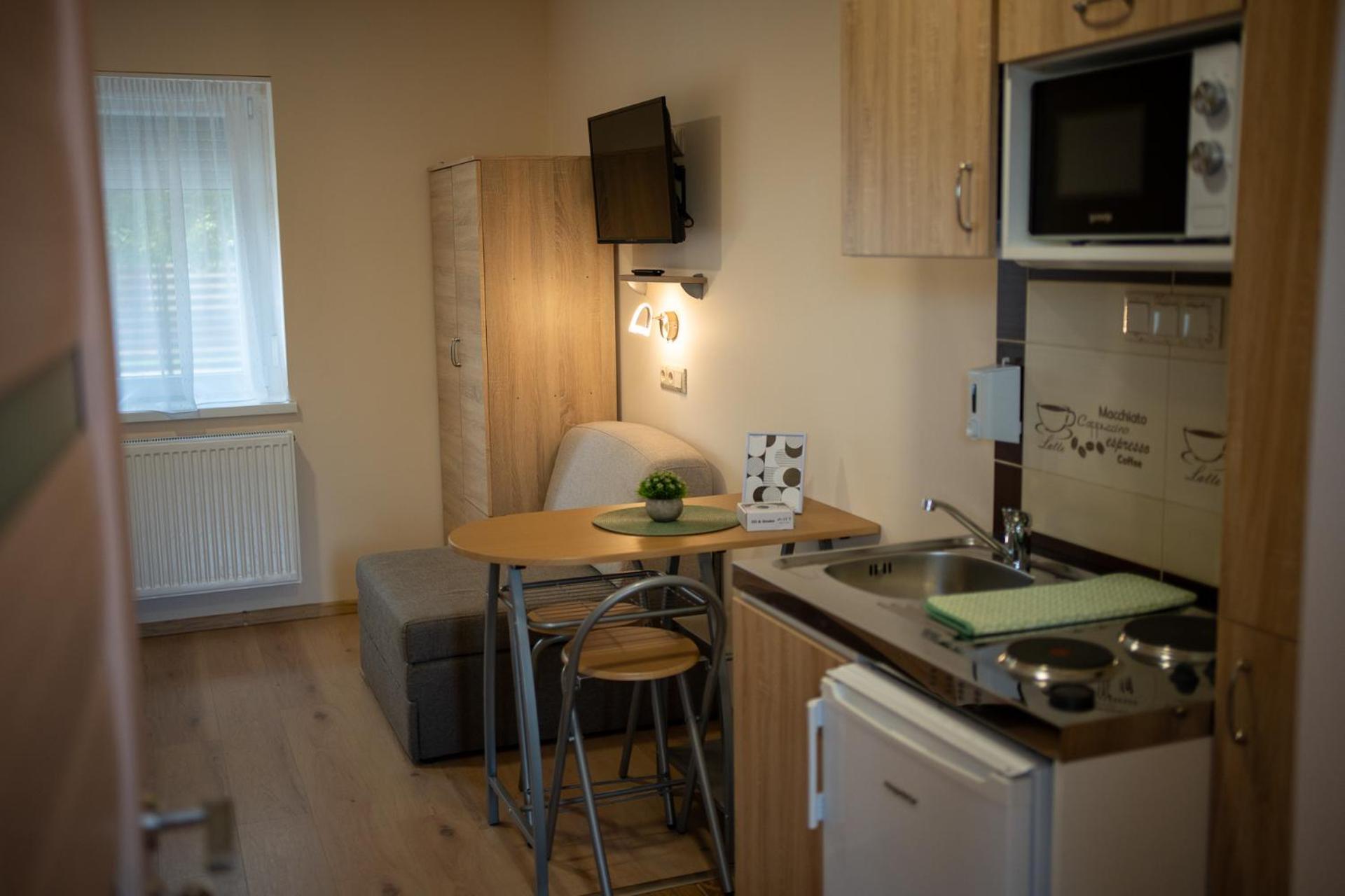 Holiday Apartmanhaz Gyula Exterior foto